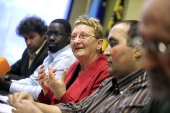 20 november 2008: Wouter Van Bellingen, vice-voorzitter Nelly Maes en Fouad Ahidar op een persconferentie van VlaamsProgressieven (Vl.Pro)