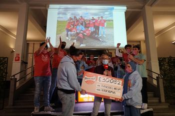 Brussel Helpt Spaghettislag bij NAKAMA 7