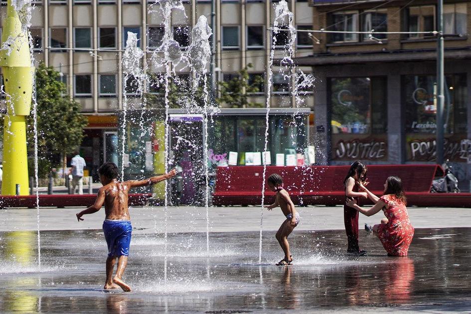 Code Geel Hitte KMI kondigt code geel voor hitte af in Brussel vanaf middernacht | BRUZZ