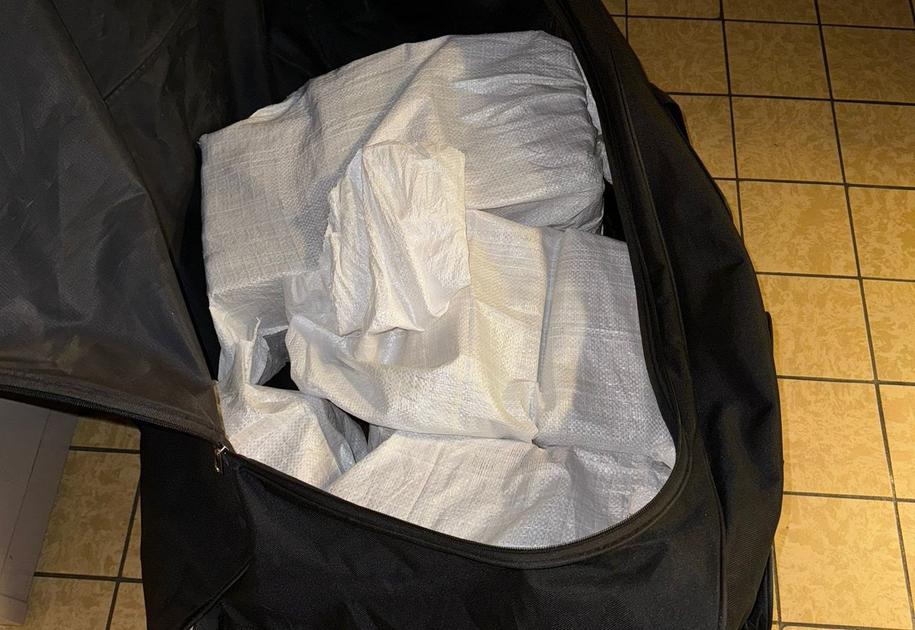 Twenty something with 13 kilos of cocaine arrested in Ixelles after the police chase