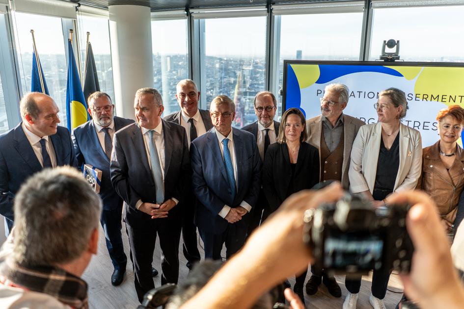 Zestien Brusselse burgemeesters leggen eed af