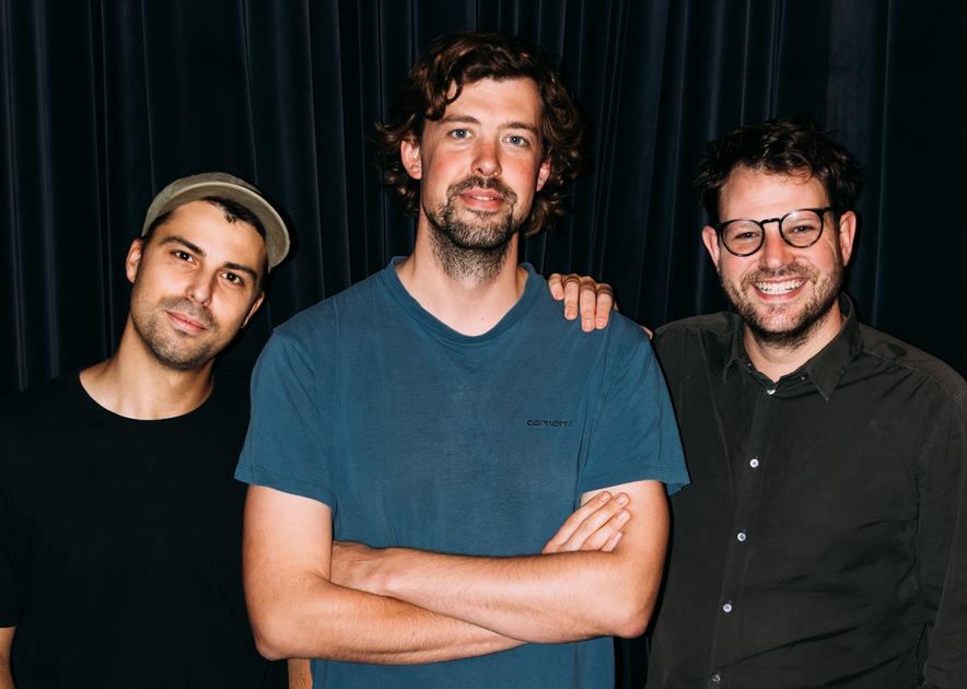 BRUZZ-podcast Radio Radzinski maakt kans op Belgian Podcast Award | BRUZZ
