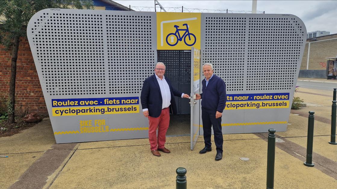 Nieuwe Cycloparking met 20 plaatsen geopend in Sint-Agatha-Berchem