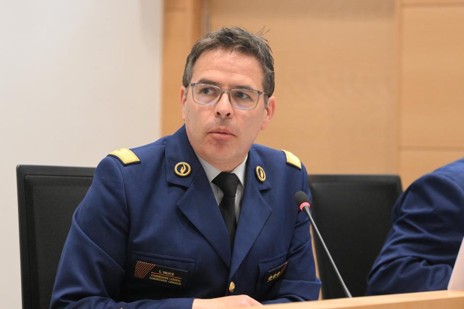 Kamer Rind Police Kamer verwerpt verzoek Eric Snoeck om achter gesloten deuren over i ...