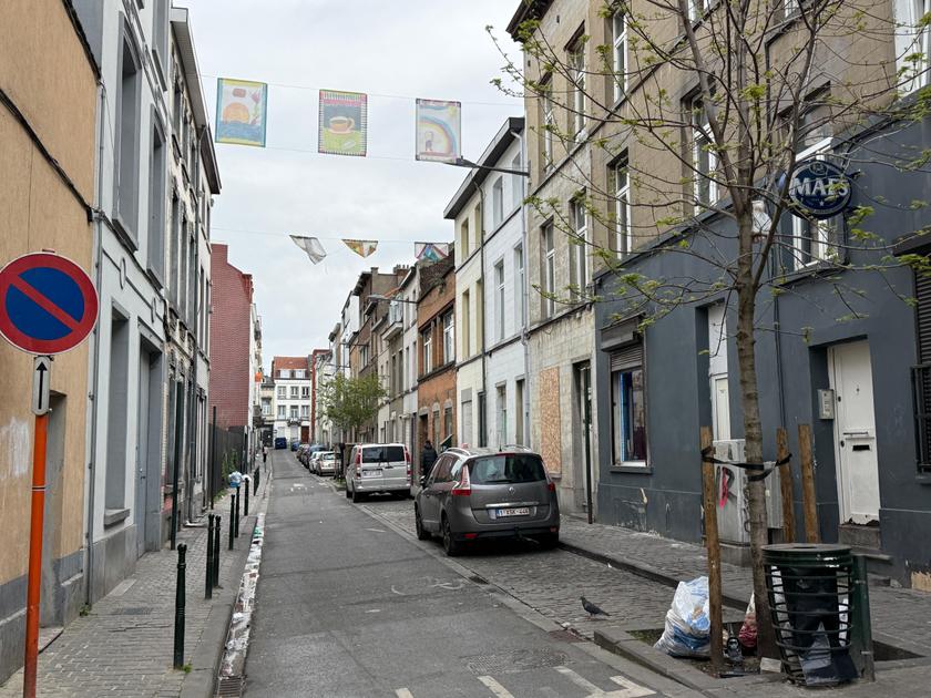 Slachtoffer levensgevaarlijk gewond na schietpartij in Sint-Joost