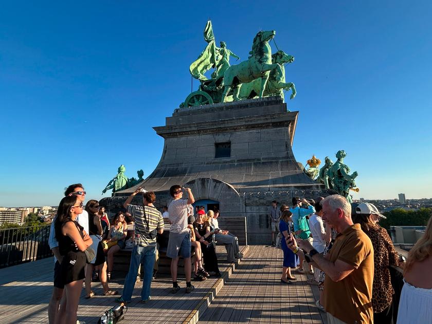 Zo beleefde Brussel de zonsverduistering