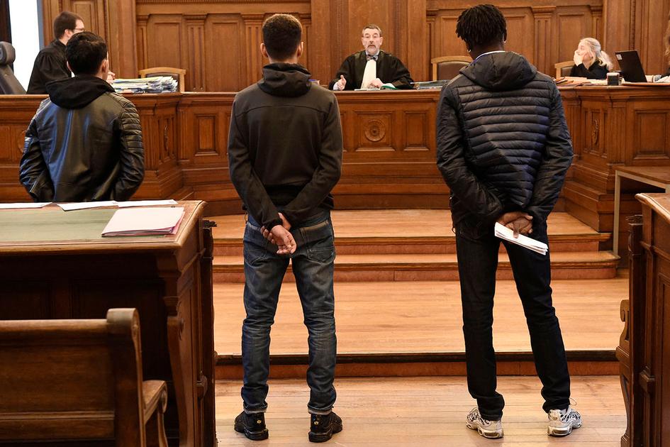 Strafrecht: Krijg Bijstand Door Onze Advocaten. - Advocaat Verkeersrecht - verkeersrecht-advocaat.be +32 479 87 09 22 thumbnail