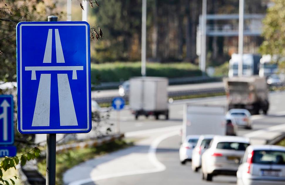 Brussels Government Seeks Involvement in New Toll Sticker - News Directory 3