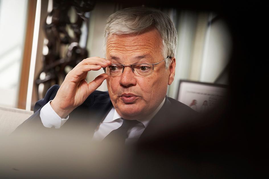 Huiszoeking bij ex-geheim agent die Reynders beticht van fraude