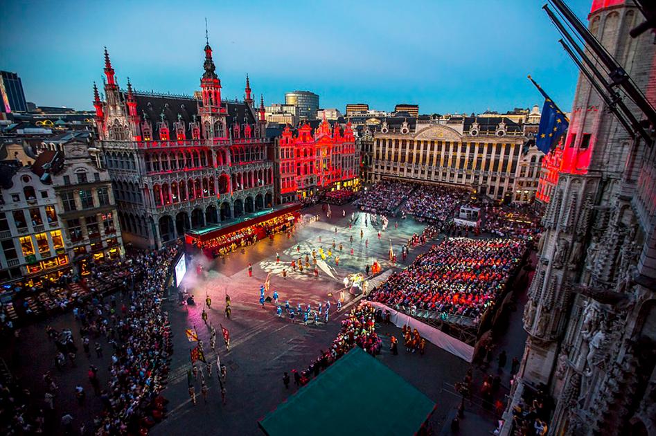 Ommegang is terug op Brusselse Grote Markt, voor het eerst als Unesco