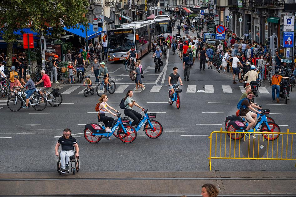 Rommelmarkten, feest en muziek: dit kun je doen op Autoloze Zondag