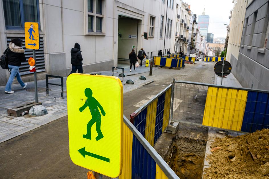 Opgebroken stoepen frustreren Brusselaars mateloos