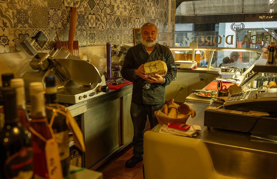 Ernesto verkoopt Italiaanse specialiteiten: 'Contacten met de habitués ...
