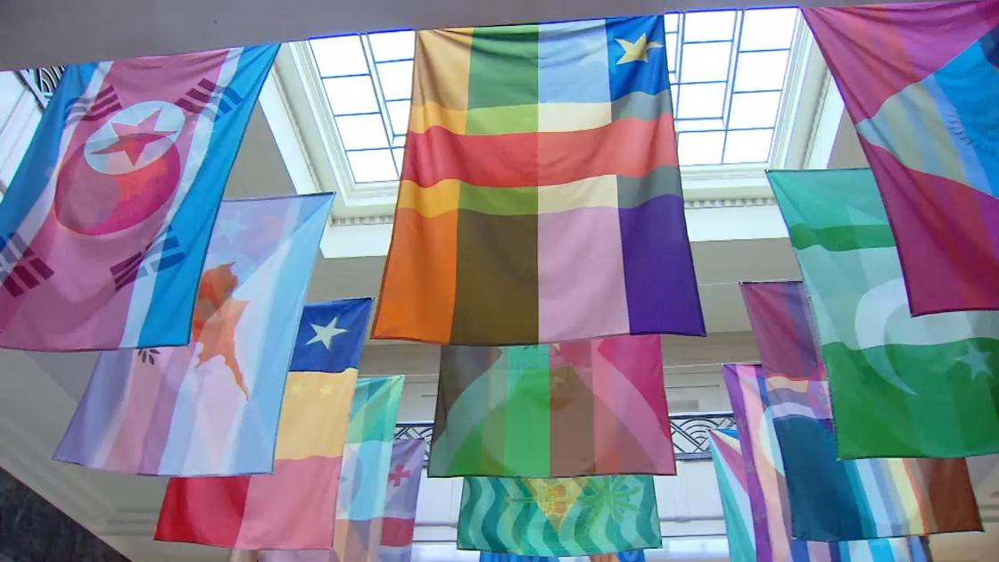 Flags in Villa Empain 'Abstract, maar strijdvaardig' BRUZZ