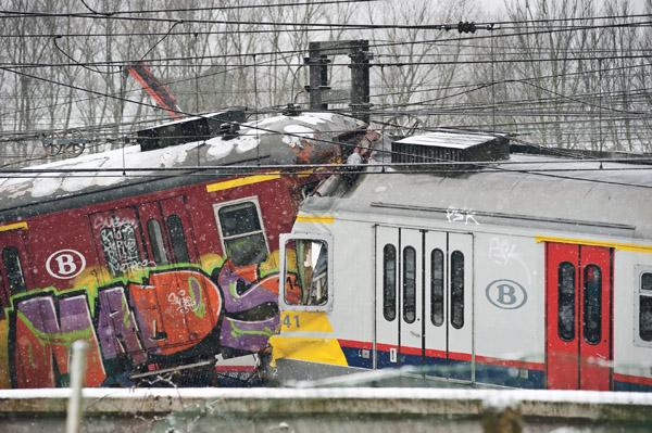 Slachtoffers treinramp Buizingen herdacht | BRUZZ