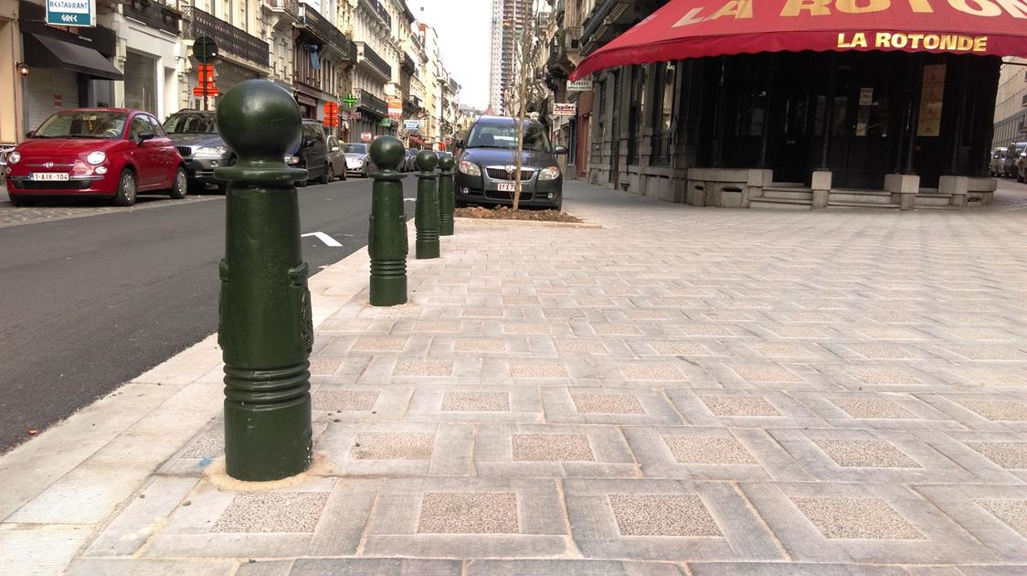 Stad ontwerpt nieuwe stoeptegel voor OLV-ter-Sneeuwwijk