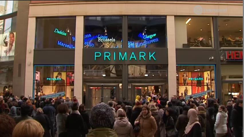 Actie aan Primark voor transparante kledingindustrie | BRUZZ