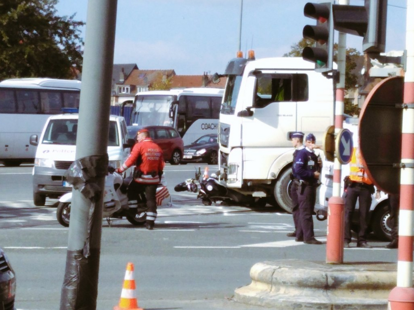 Motorrijder Sterft Bij Zwaar Ongeval In Brussel | BRUZZ