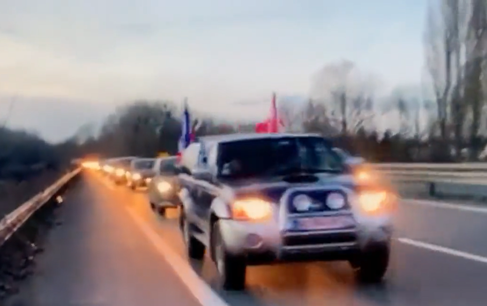 Honderden voertuigen zetten vanuit Frankrijk koers naar Brussel | BRUZZ
