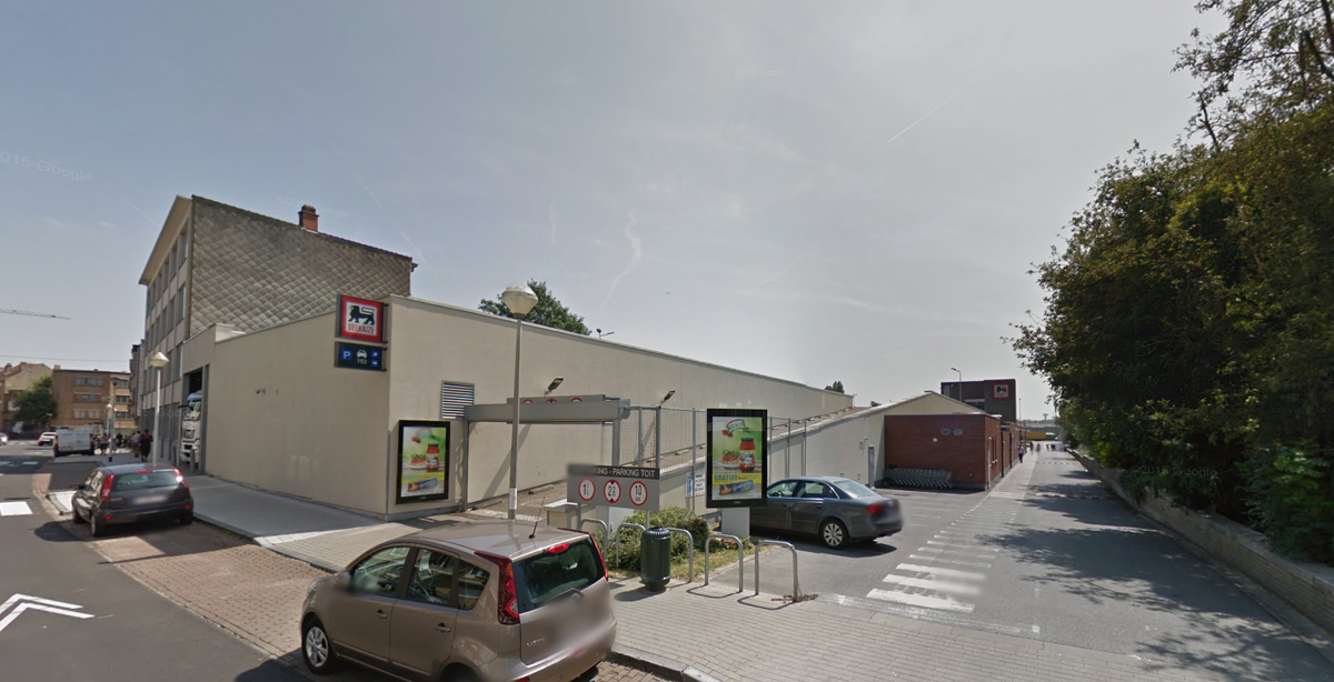 Staking Bij Delhaize Neder-Over-Heembeek | BRUZZ